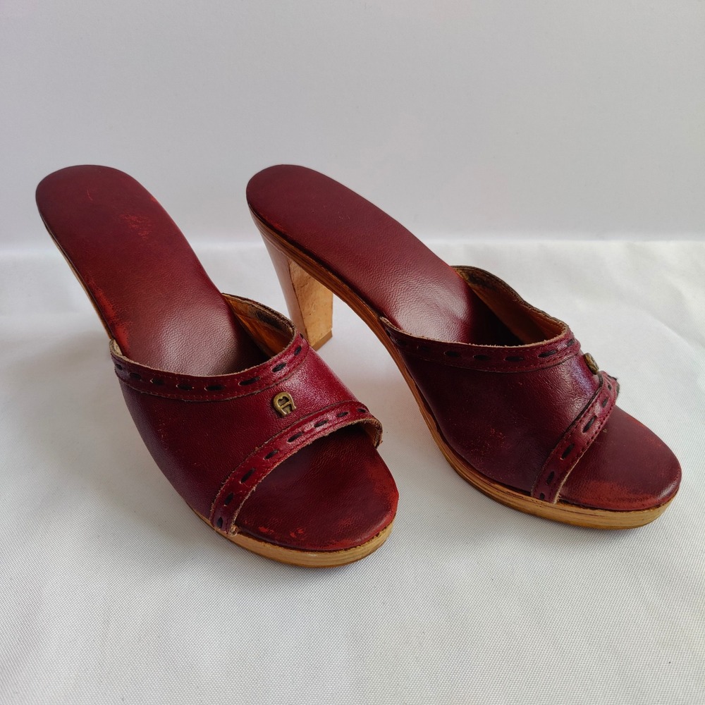 Vintage 70s Etienne Aigner Oxblood Wooden Leather Mules Heels Italy Sandals 7.5